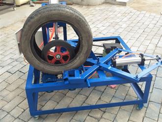 防爆胎套頂機(jī)